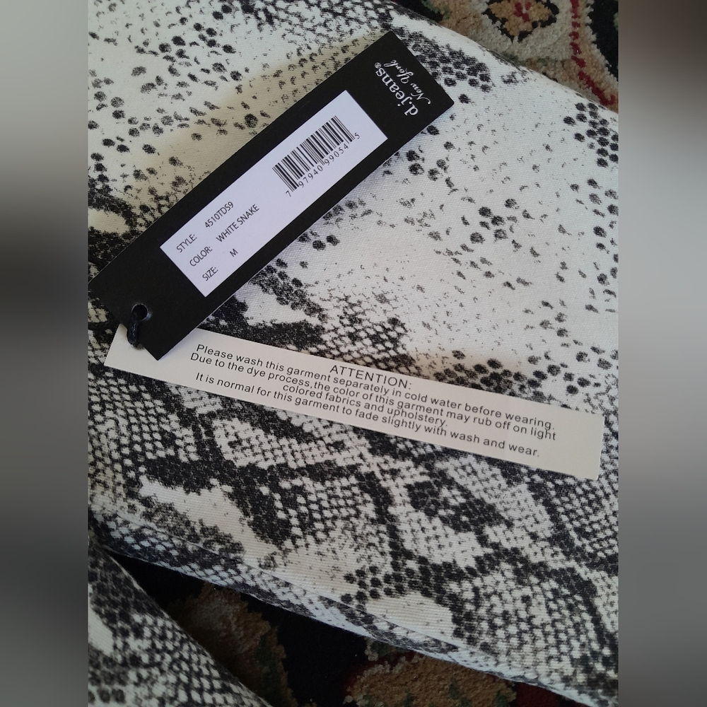 d.jeans Stylish Snake Print Jacket - Picture 6 of 7